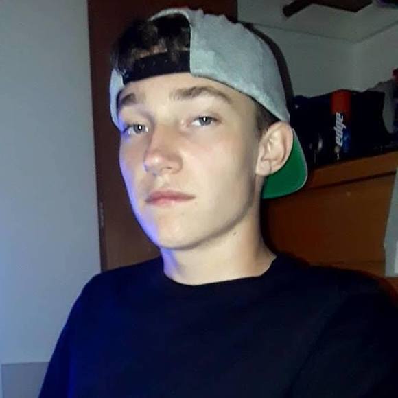 Meet your Posher, Josh - Picture 1 of 1